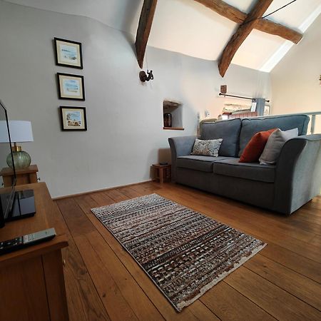 Apartamento Ty Gwennol Near Gilfach Goch Llanbedr  Exterior foto